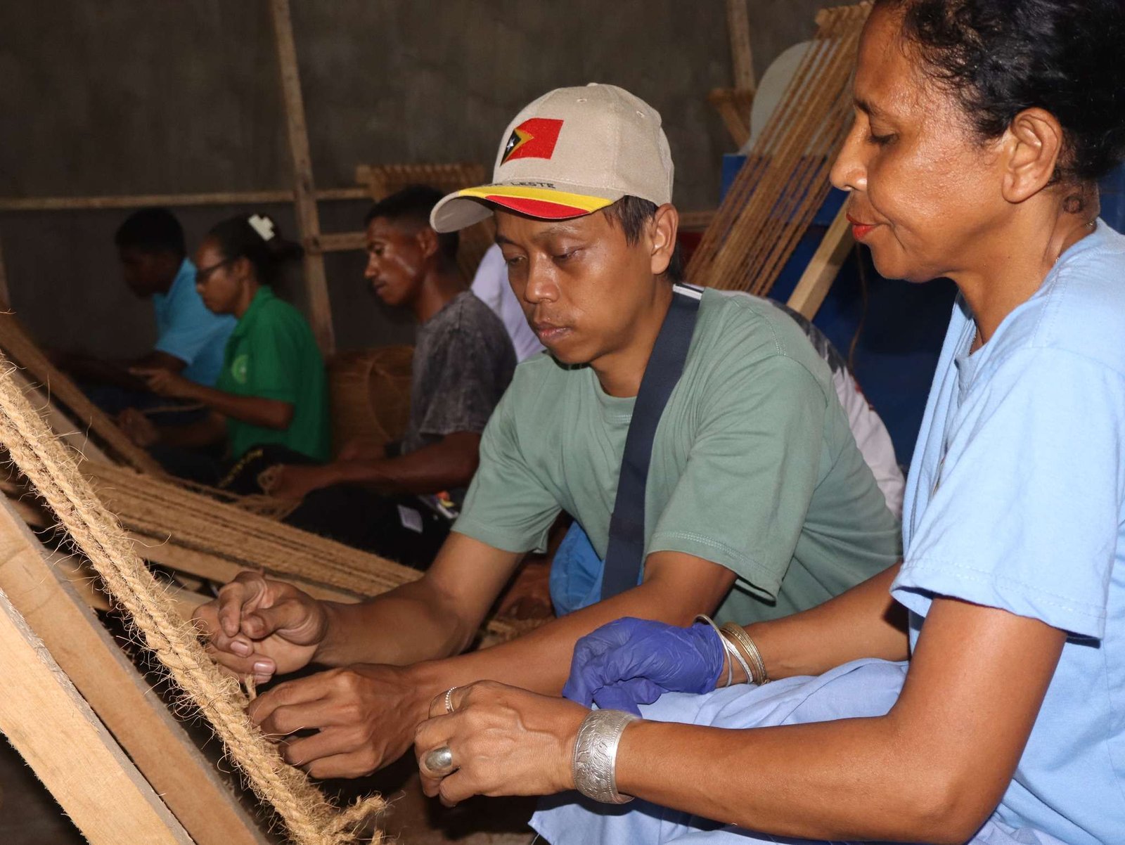 481051853_956510183257379_5614620684476988581_n Peserta mengikuti pelatihan sabut kelapa di Oesaka Indonesia