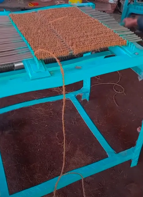 Produk inovatif berbahan sabut kelapa untuk interior dan packaging modern