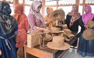 Sabut Kelapa untuk Restorasi Lingkungan dan Reklamasi Lahan Kritis