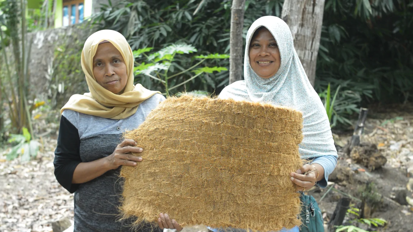 Pelatihan sabut kelapa Kulonprogo membuat produk unggulan daerah