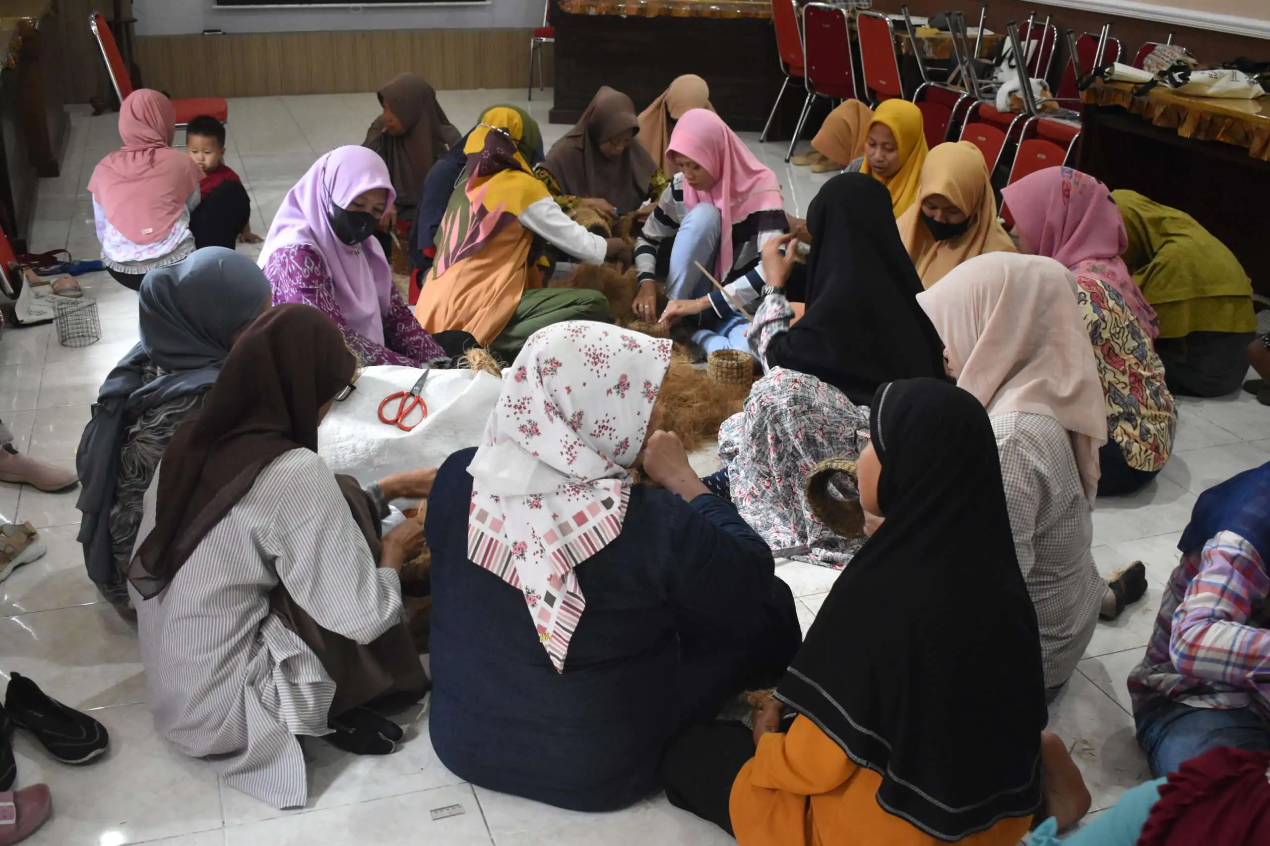 Pelatihan sabut kelapa di Bantul, warga membuat cocopot dan kerajinan tangan dari sabut